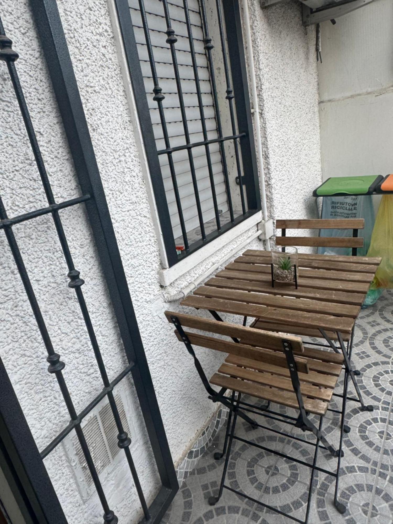 Casa Alessio - Elegante Appartamento Nel Cuore Di Cesano Maderno Exteriér fotografie